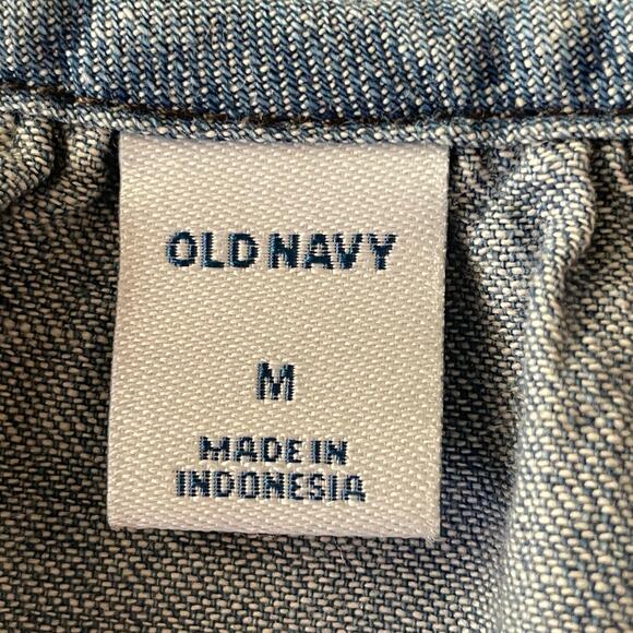 Old Navy Chambray Ruffle Neck Sleeveless Button Down Top Sz M Cottage Summer - Picture 7 of 7